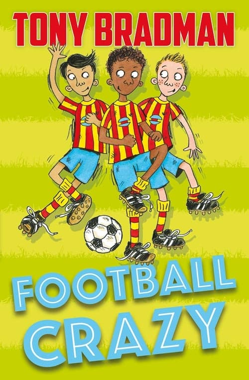 BARRINGTON STOKE-FOOTBALL CRAZY